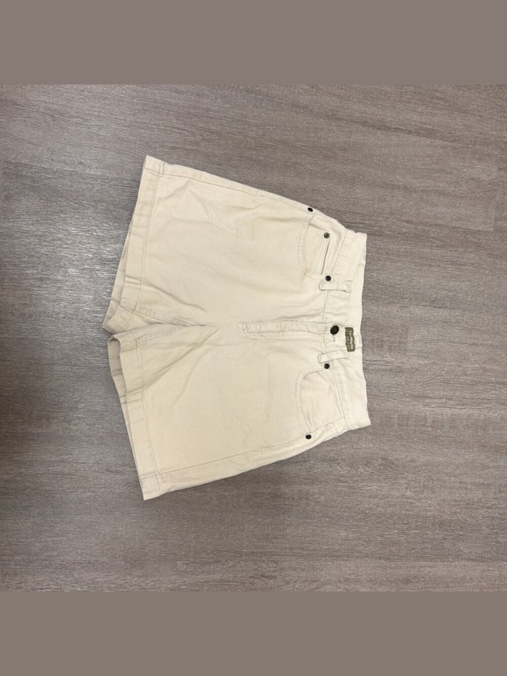 Vintage 90s Lizwear Liz Claiborne Cream High Waisted Cotton Shorts Size 6